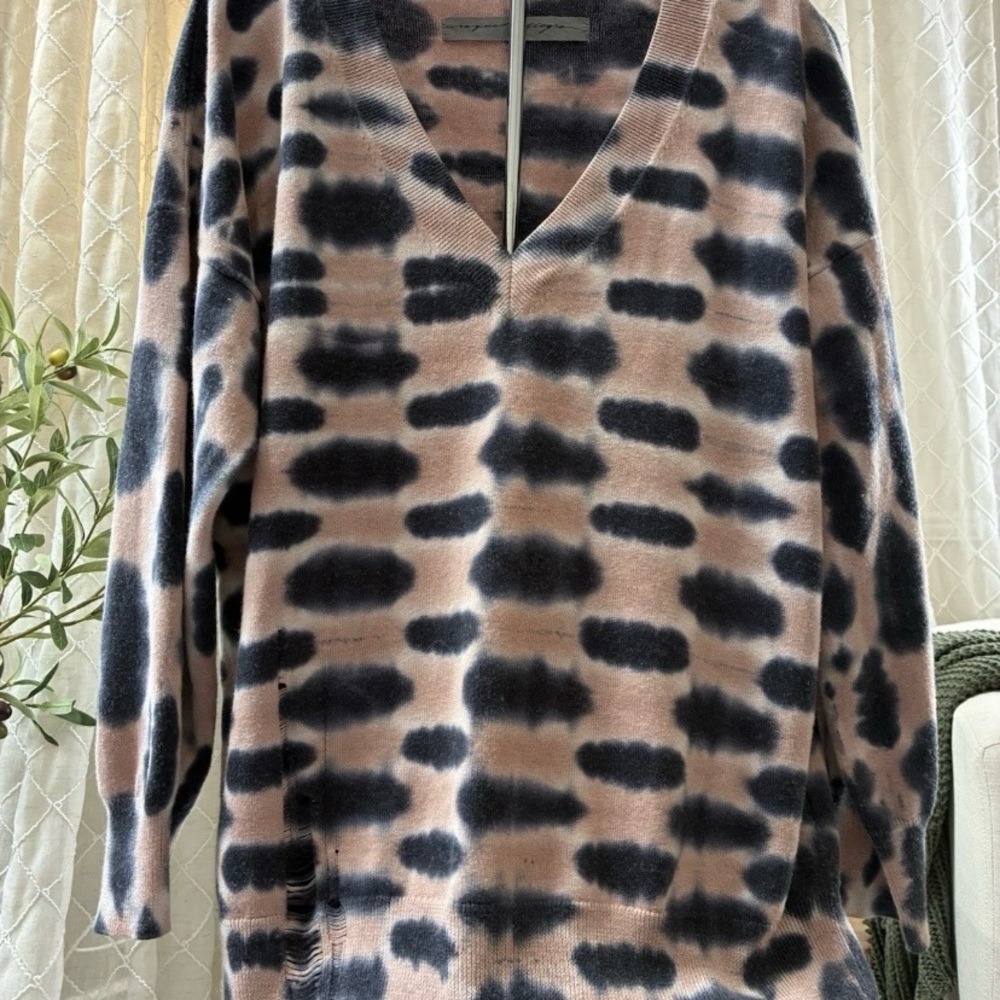 Raquel Allegra Women's Size 2(M) Sweater Distressed Tie Die Plush Pink/Navy Blue